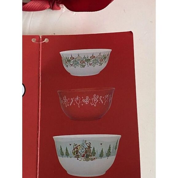 Set Of 3 DISNEY PARKS MICKEY & FRIENDS CHRISTMAS NESTING MIXING BOWLS NEW - Picture 5 of 12